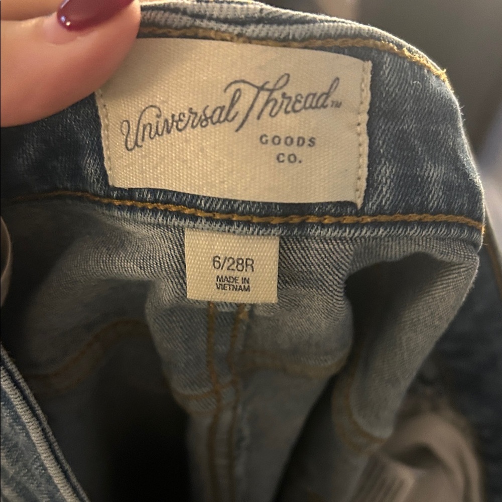 Universal Thread Medium Blue Ripped Skinny Jeans - Picture 6 of 6